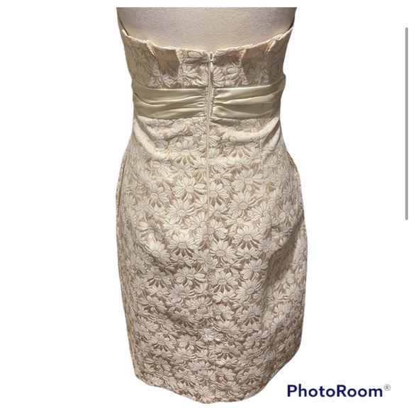 Size 6 Betsy and Adam formal dress - Picture 4 of 7